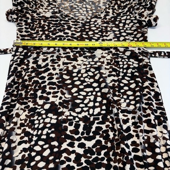 Elegant Black Midi Length Dress by Jessica, with Flutter-Style Sleeves. Size 14 - Picture 9 of 10